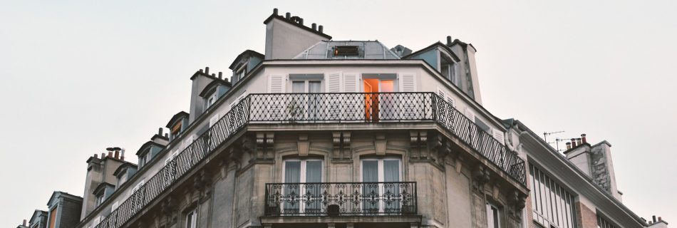 Débarras et successions dans les Hauts-de-Seine (92) : comment organiser le tri d’un héritage immobilier ?