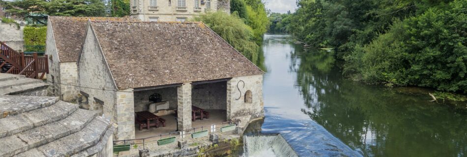 Débarras de maison en Seine-et-Marne (77) : manoirs, pavillons et granges. Tout peut avoir de la valeur